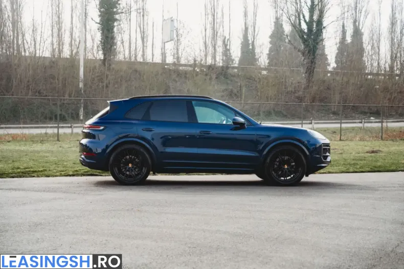 Porsche Cayenne din 2024 cu 44.900 km - oferta POR244678 - foto 8
