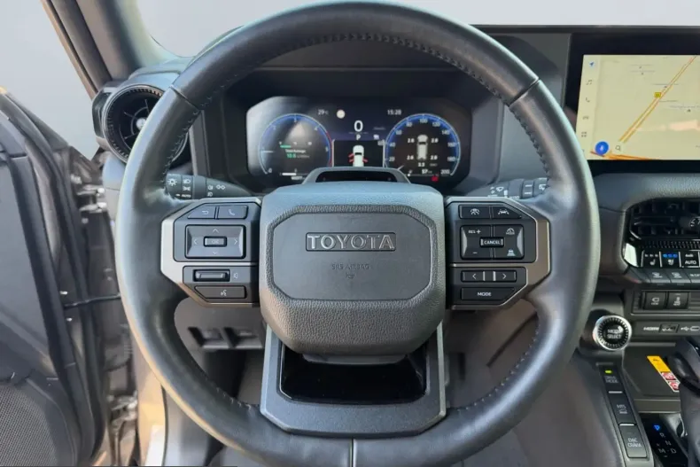Toyota Land Cruiser din 2024 cu 60.000 km - oferta TOY244682 - foto 10