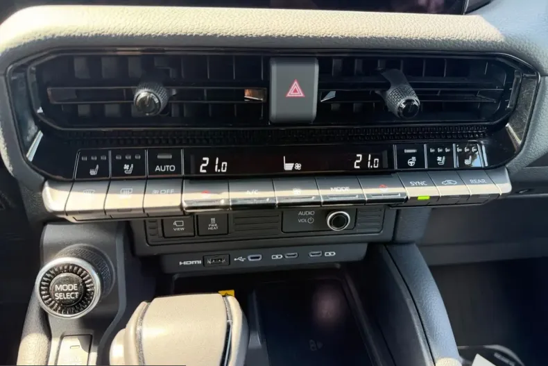 Toyota Land Cruiser din 2024 cu 60.000 km - oferta TOY244682 - foto 25