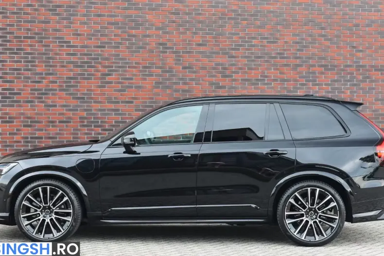 Volvo XC90 din 2026 cu 1.906 km - oferta VOL244683 - foto 3