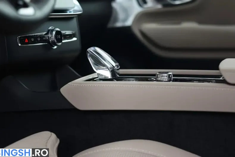 Volvo XC90 din 2026 cu 1.906 km - oferta VOL244683 - foto 18