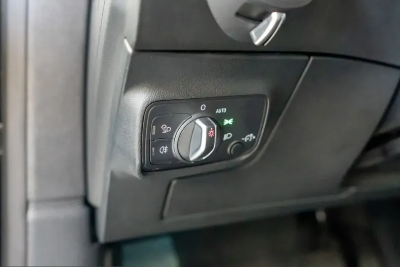 Audi TT din 2023 cu 41.143 km - oferta AUD244685 - foto 5