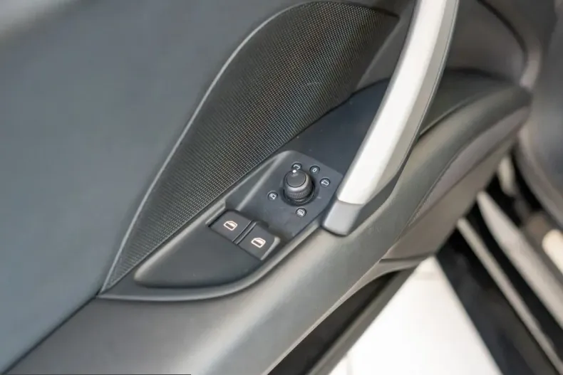 Audi TT din 2023 cu 41.143 km - oferta AUD244685 - foto 17