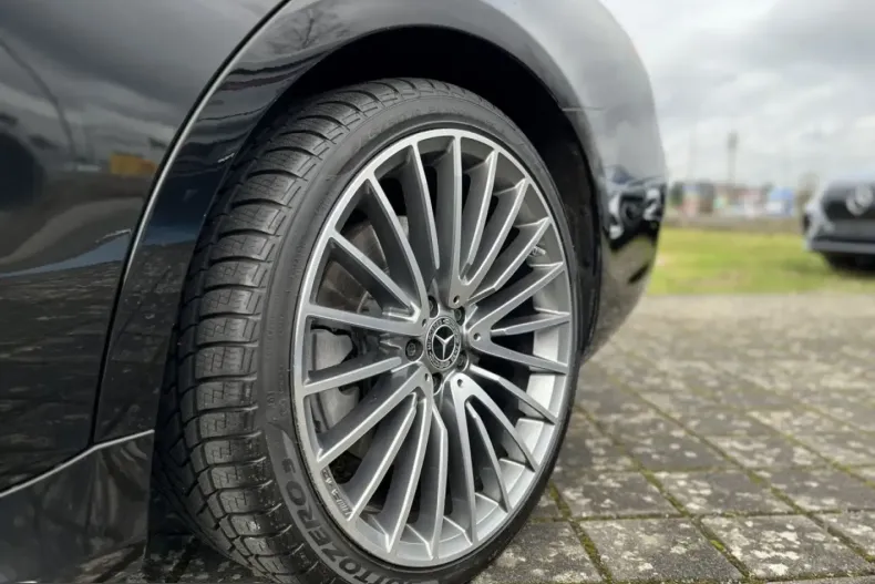 Mercedes-Benz S 580 (Clasa S) din 2024 cu 39.500 km - oferta MER244691 - foto 15