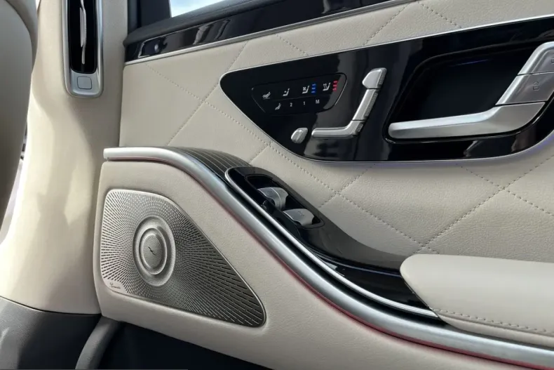 Mercedes-Benz S 580 (Clasa S) din 2024 cu 39.500 km - oferta MER244691 - foto 30
