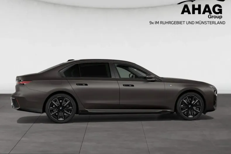 BMW 750 (Seria 7) din 2023 cu 75.926 km - oferta BMW244694 - foto 8