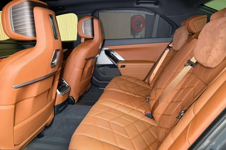 BMW M760 (Seria 7) din 2025 cu 38.000 km - oferta BMW244706 - foto 11