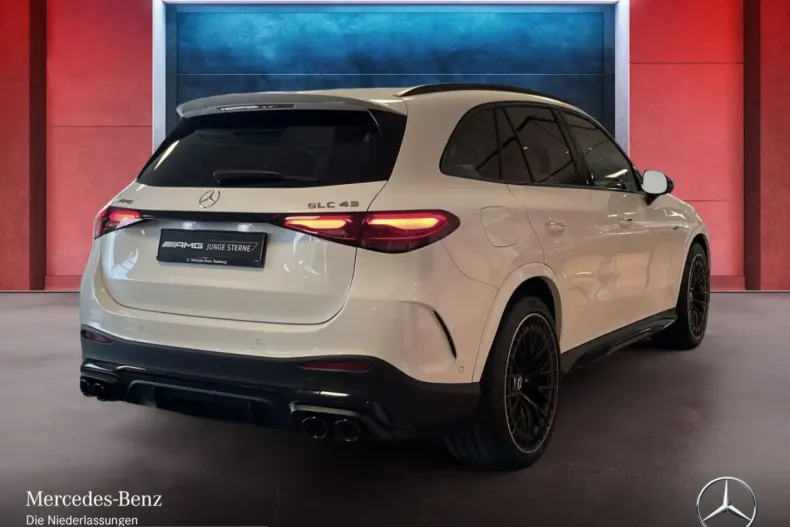 Mercedes-Benz GLC 43 AMG (Clasa GLC) din 2025 cu 11.013 km - oferta MER244711 - foto 4