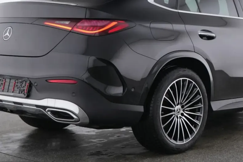 Mercedes-Benz GLC 300 (Clasa GLC) din 2025 cu 29.800 km - oferta MER244714 - foto 4