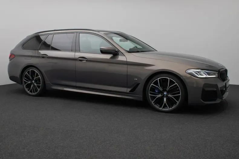 BMW 530 (Seria 5) din 2023 cu 87.417 km - oferta BMW244718 - foto 3