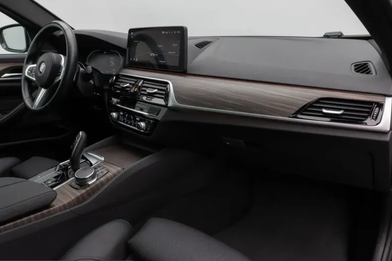 BMW 530 (Seria 5) din 2023 cu 87.417 km - oferta BMW244718 - foto 23