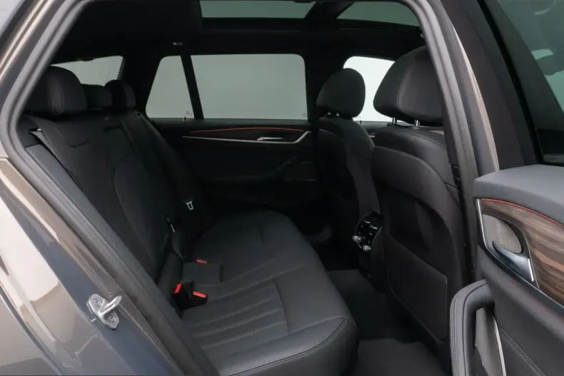 BMW 530 (Seria 5) din 2023 cu 87.417 km - oferta BMW244718 - foto 26