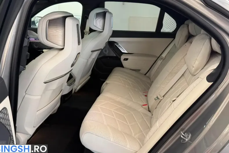 BMW 740 (Seria 7) din 2026 cu 14.500 km - oferta BMW244731 - foto 11