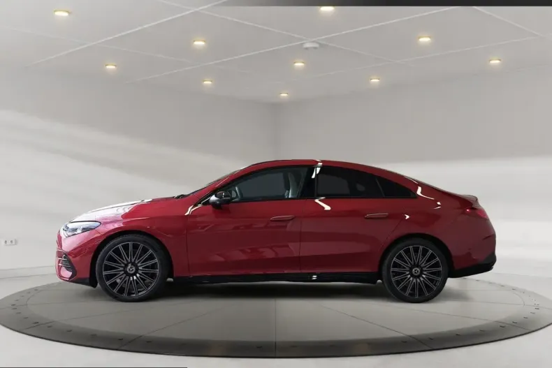 Mercedes-Benz CLA 250 (Clasa CLA) din 2025 cu 8.800 km - oferta MER244743 - foto 3