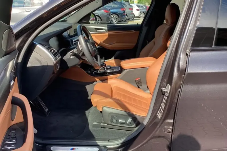 BMW X4 (Seria X) din 2023 cu 23.005 km - oferta BMW244744 - foto 3