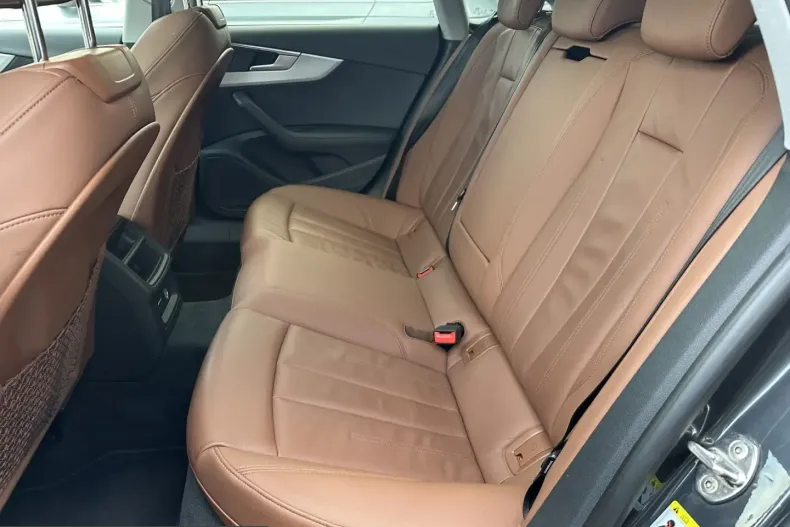 Audi A5 din 2022 cu 46.750 km - oferta AUD244746 - foto 12