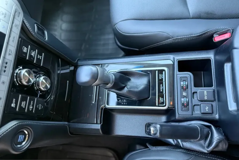 Toyota Land Cruiser din 2022 cu 49.500 km - oferta TOY244759 - foto 7