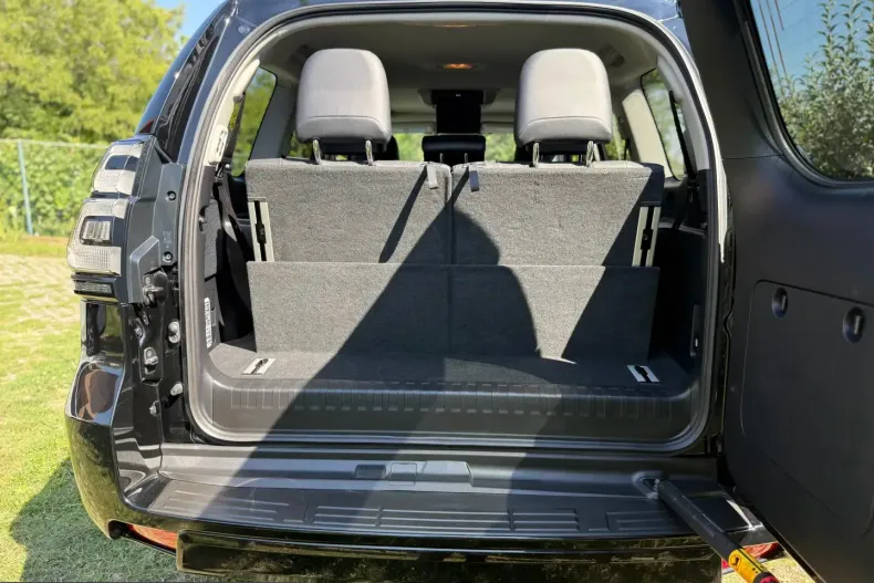 Toyota Land Cruiser din 2022 cu 49.500 km - oferta TOY244759 - foto 11