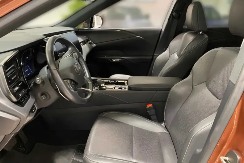 Lexus RX 450 din 2023 cu 46.338 km - oferta LEX244770 - foto 10