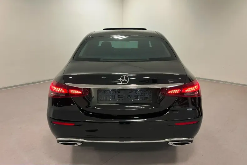 Mercedes-Benz E 220 (Clasa E) din 2022 cu 33.000 km - oferta MER244773 - foto 5