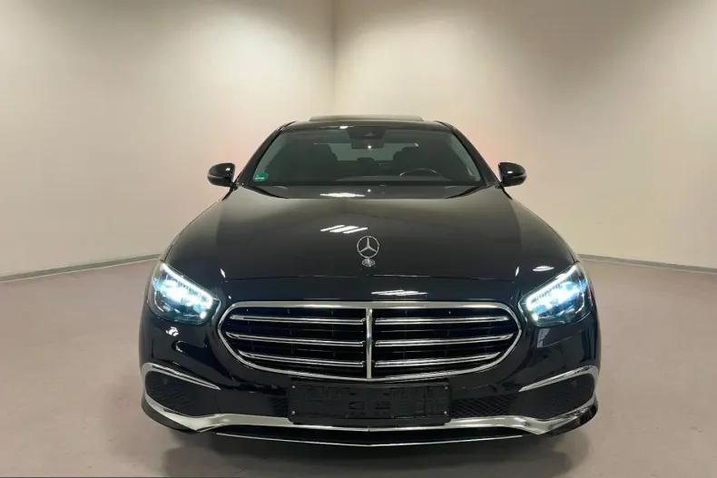 Mercedes-Benz E 220 (Clasa E) din 2022 cu 33.000 km - oferta MER244773 - foto 6