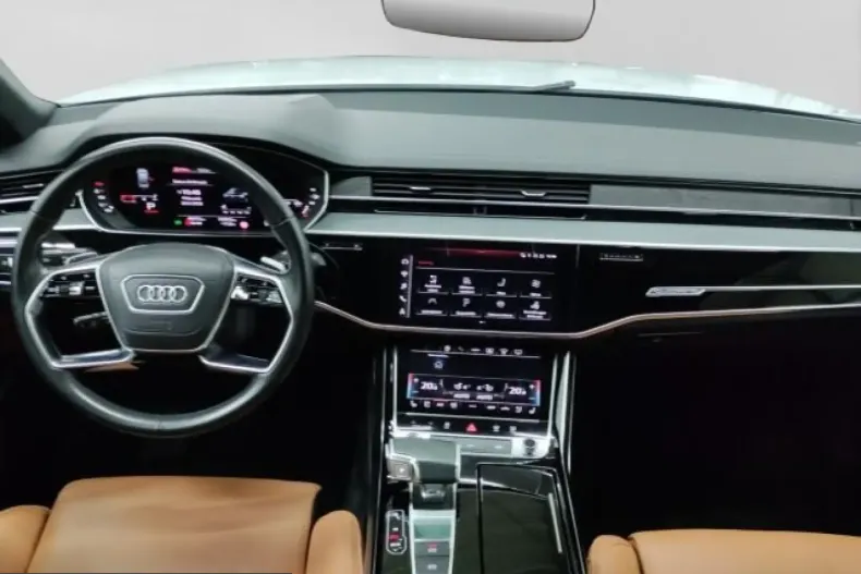 Audi A8 din 2022 cu 48.472 km - oferta AUD244777 - foto 4