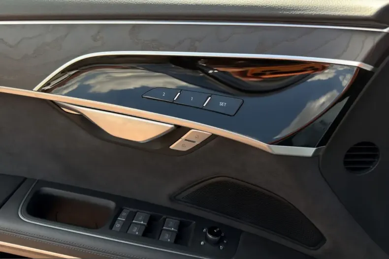Audi A8 din 2022 cu 45.000 km - oferta AUD244779 - foto 16