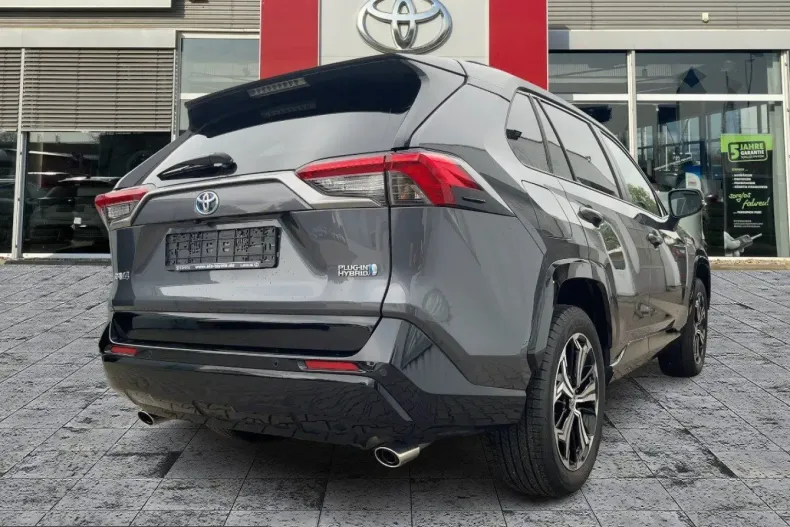 Toyota RAV4 din 2023 cu 41.621 km - oferta TOY244782 - foto 4