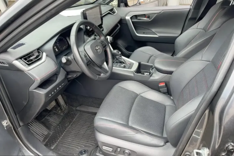 Toyota RAV4 din 2023 cu 41.621 km - oferta TOY244782 - foto 6