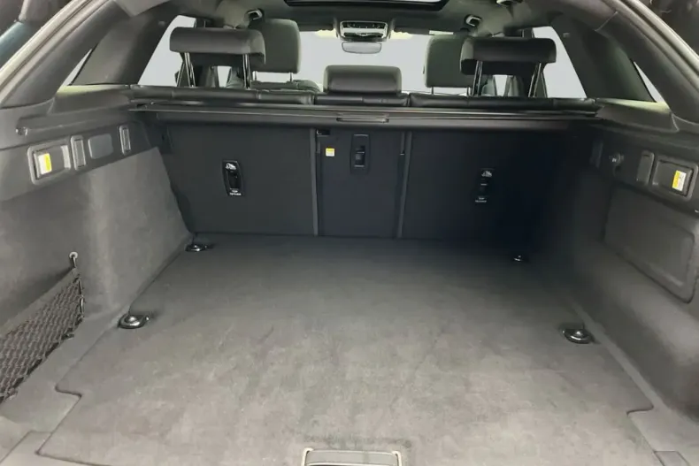Land Rover Range Rover Velar din 2025 cu 6.062 km - oferta LAN244786 - foto 11