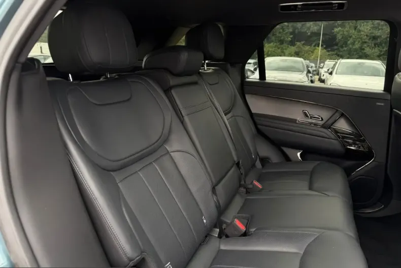 Land Rover Range Rover Sport din 2023 cu 71.795 km - oferta LAN244788 - foto 11