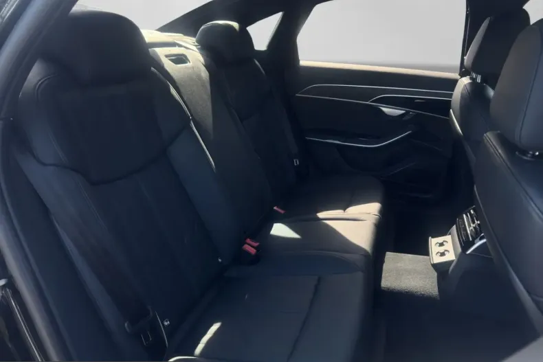 Audi A8 din 2022 cu 77.915 km - oferta AUD244790 - foto 5