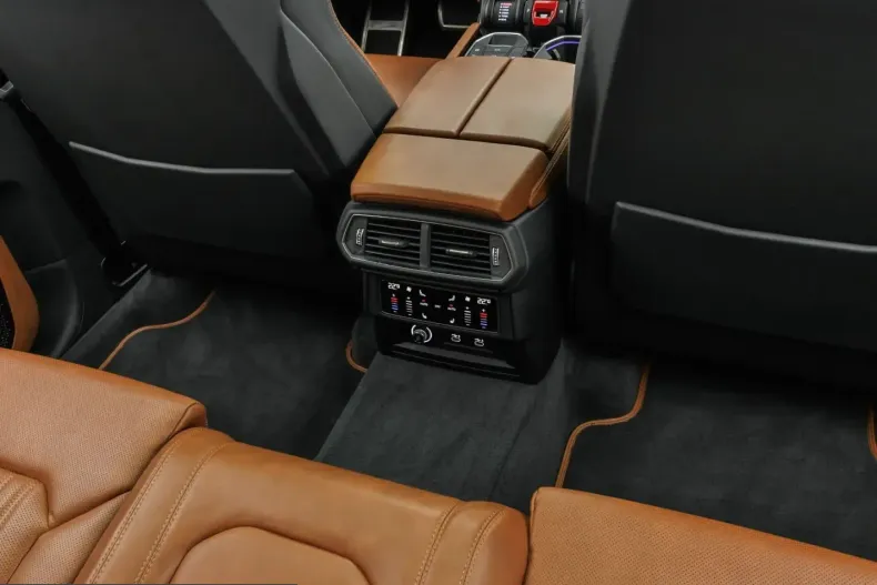 Lamborghini Urus din 2023 cu 30.200 km - oferta LAM244800 - foto 18