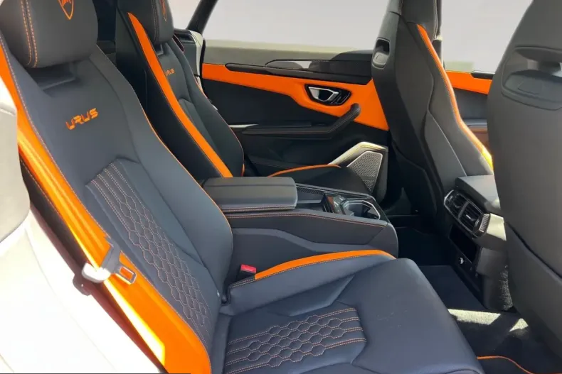 Lamborghini Urus din 2023 cu 5.700 km - oferta LAM244802 - foto 14