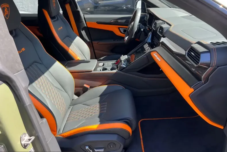 Lamborghini Urus din 2023 cu 5.700 km - oferta LAM244802 - foto 32