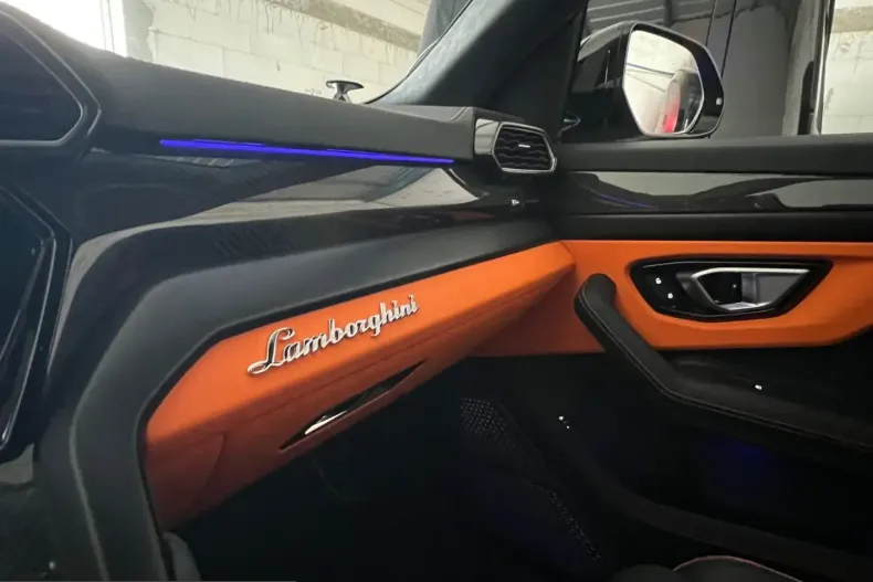 Lamborghini Urus din 2023 cu 5.700 km - oferta LAM244802 - foto 34