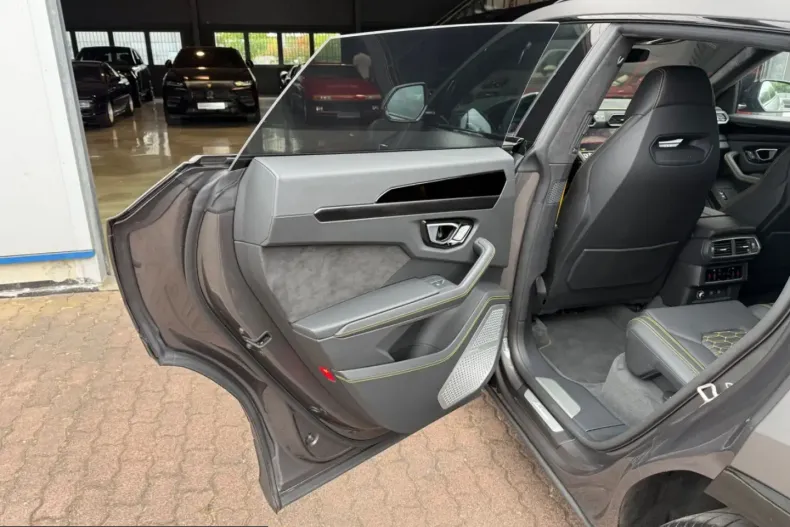 Lamborghini Urus din 2024 cu 22.000 km - oferta LAM244803 - foto 32