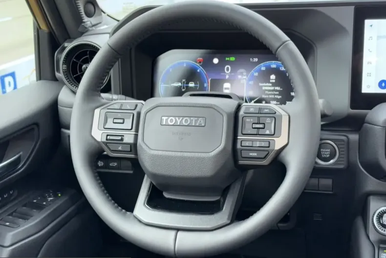 Toyota Land Cruiser din 2024 cu 26.880 km - oferta TOY244804 - foto 12