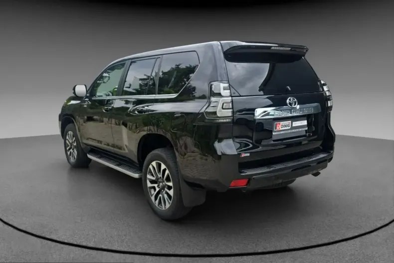 Toyota Land Cruiser din 2023 cu 56.584 km - oferta TOY244805 - foto 5