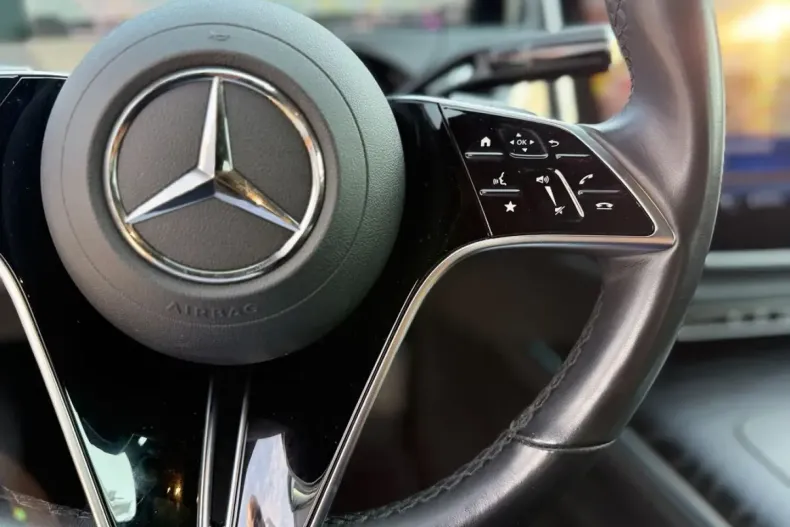 Mercedes-Benz E 200 (Clasa E) din 2024 cu 89.592 km - oferta MER244807 - foto 30