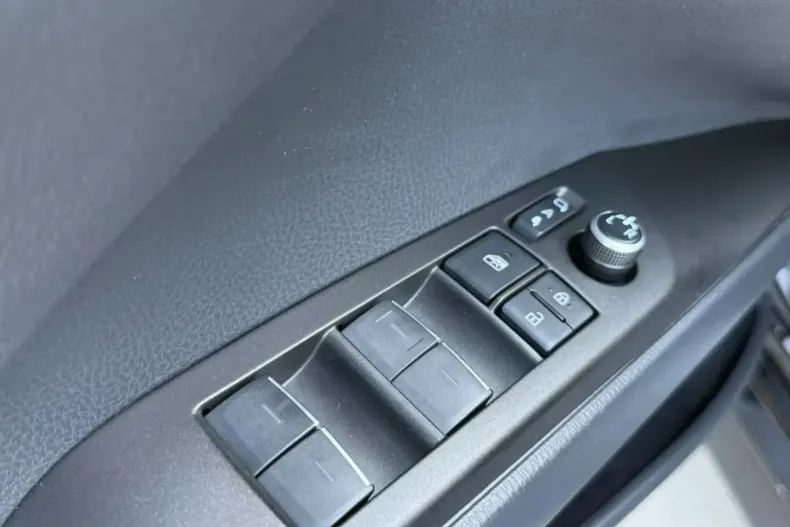 Toyota Camry din 2023 cu 52.551 km - oferta TOY244816 - foto 15