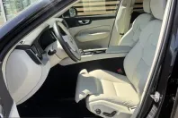 Volvo XC60 din 2023 cu 35.533 km - oferta VOL244817 - foto 4