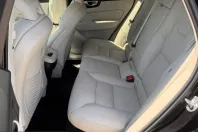 Volvo XC60 din 2023 cu 35.533 km - oferta VOL244817 - foto 5