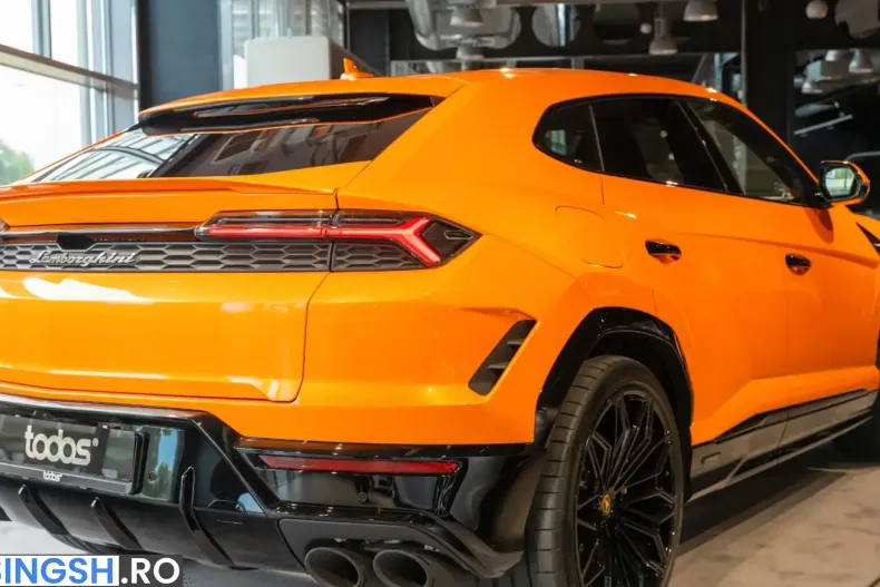 Lamborghini Urus din 2025 cu 2.100 km - oferta LAM244828 - foto 3