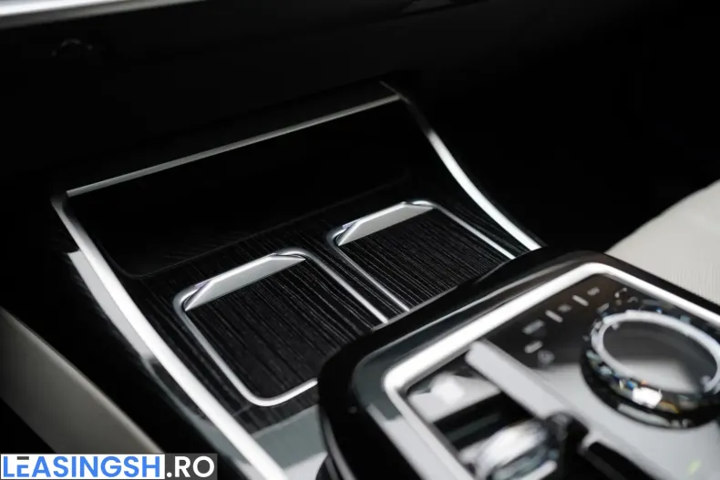 BMW 740 (Seria 7) din 2025 cu 13.890 km - oferta BMW244834 - foto 21