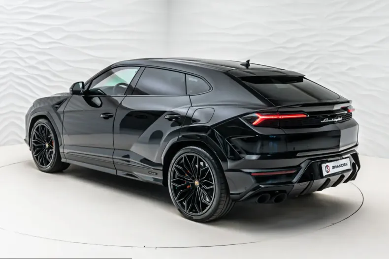 Lamborghini Urus din 2025 cu 10.000 km - oferta LAM244835 - foto 4