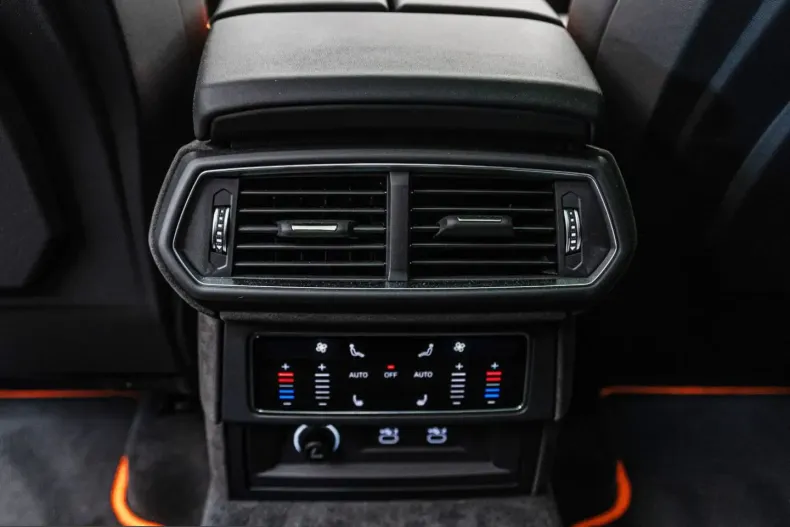 Lamborghini Urus din 2025 cu 10.000 km - oferta LAM244835 - foto 32