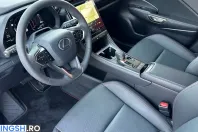 Lexus LBX din 2025 cu 6.500 km - oferta LEX244837 - foto 9