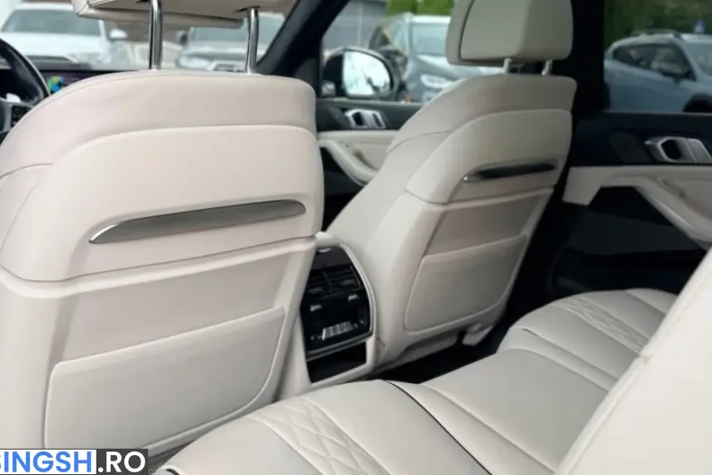 BMW X7 (Seria X) din 2023 cu 35.750 km - oferta BMW244841 - foto 8