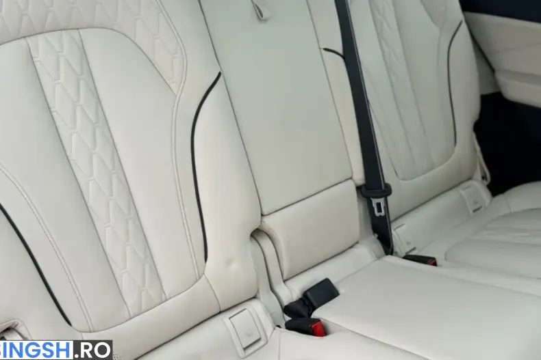 BMW X7 (Seria X) din 2023 cu 35.750 km - oferta BMW244841 - foto 15